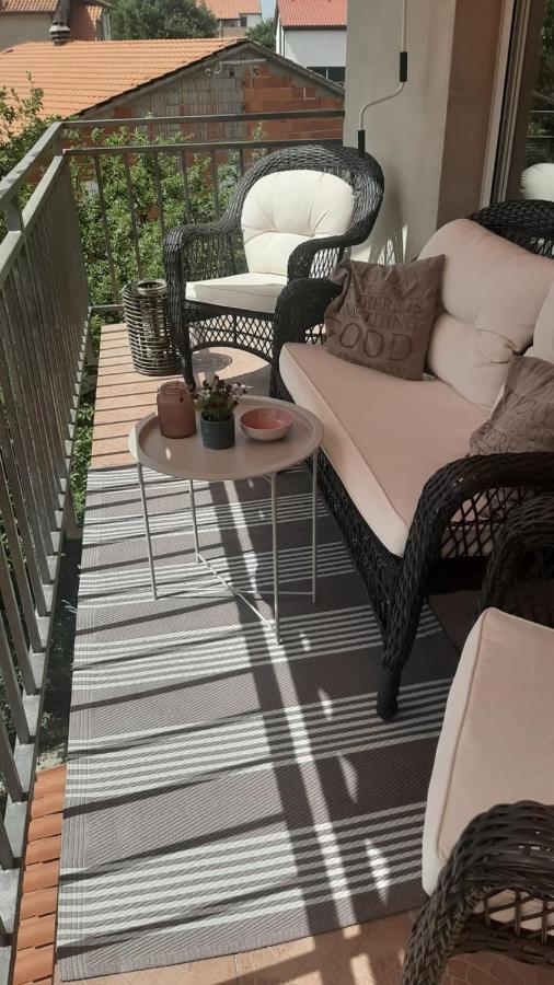 Apartment Debora Sa Privatnim Bazenom *