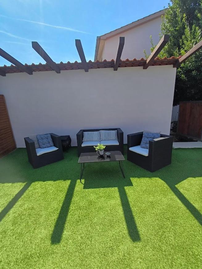 Apartment Debora Sa Privatnim Bazenom *
